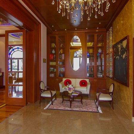호텔 셀릭 팰리스 컨벤션 센터 테르말 스파 부루사 외부 사진 Interior of the hotel