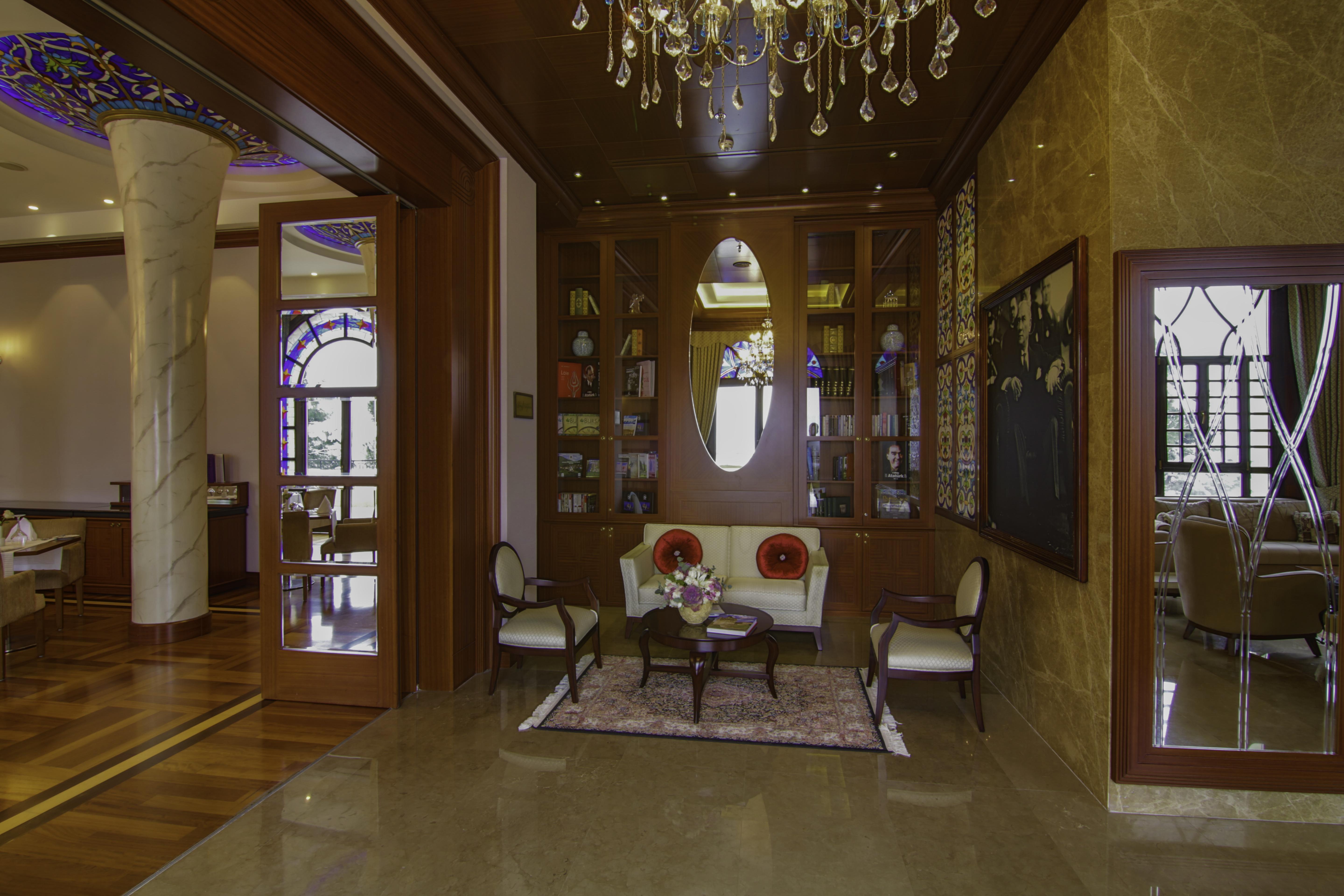 호텔 셀릭 팰리스 컨벤션 센터 테르말 스파 부루사 외부 사진 Interior of the hotel