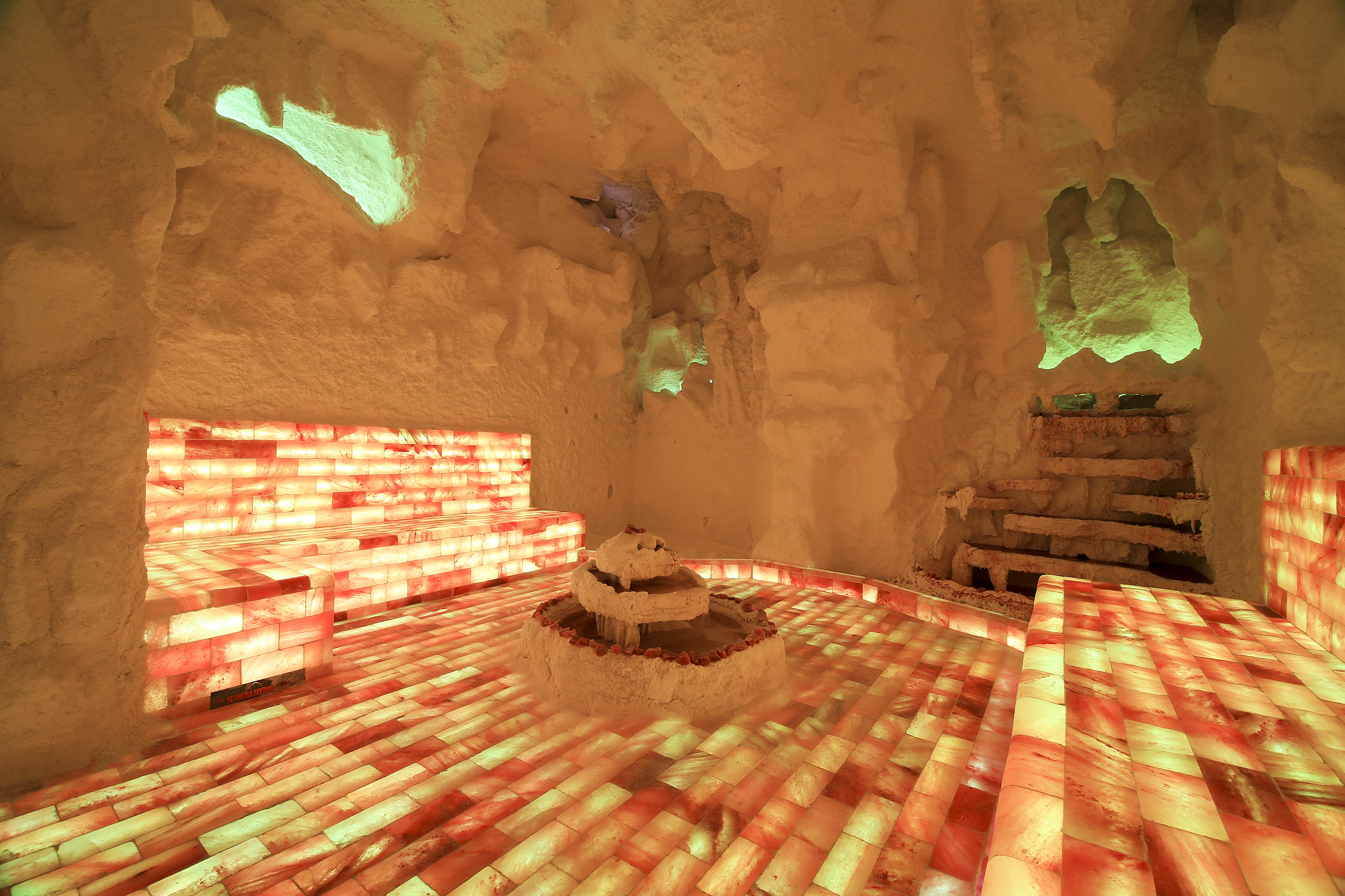 호텔 셀릭 팰리스 컨벤션 센터 테르말 스파 부루사 외부 사진 Salt cave