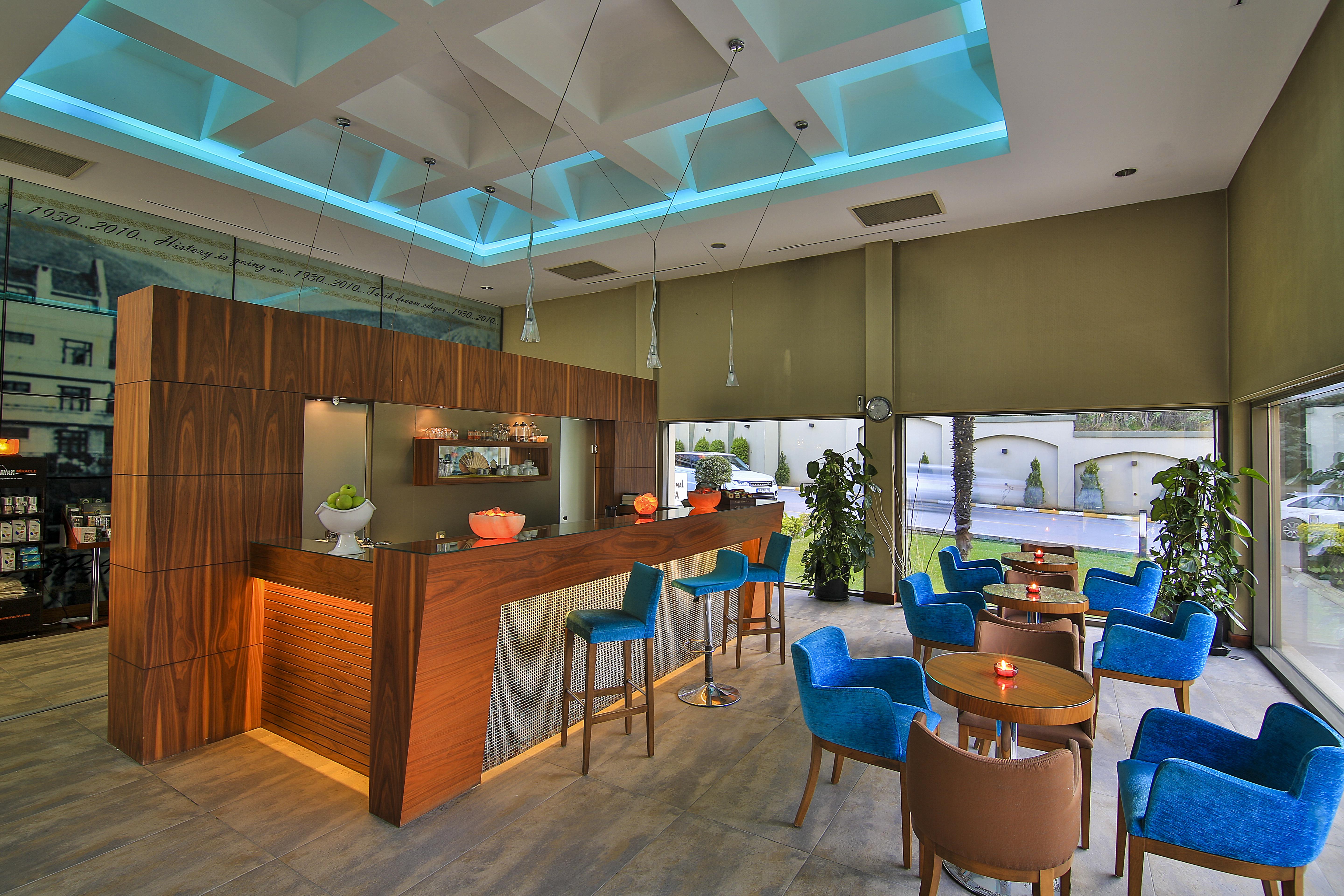 호텔 셀릭 팰리스 컨벤션 센터 테르말 스파 부루사 외부 사진 The lounge at the airport